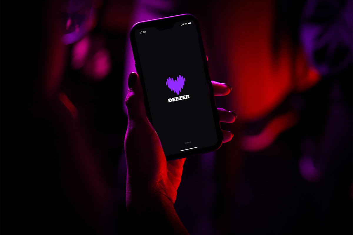 « Nous soutenons l’industrie de la musique et les artistes humains » : la riposte de Deezer face à l’IA